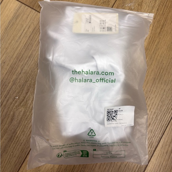 Halara padded workout cropped tank top - Picture 4 of 4